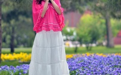 雪乳高耸激情难耐的美妇